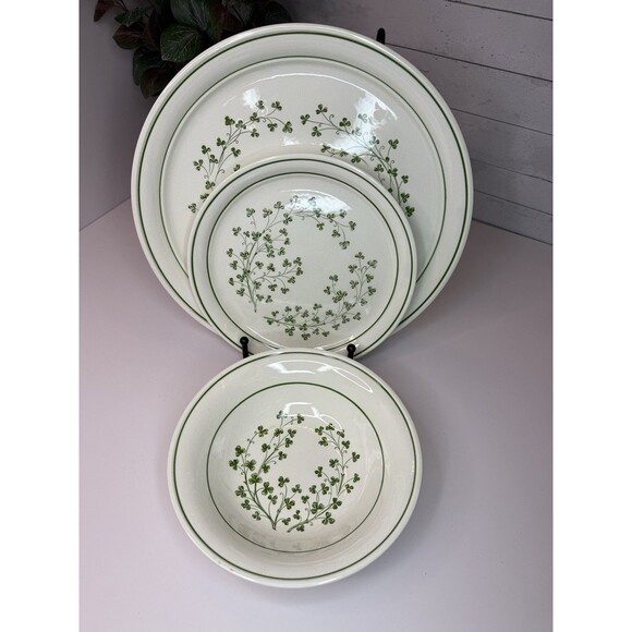 Vintage Arklow Honey Stone Limerick Dinner, Salad, and Bowl Set 8147 Ireland - Picture 1 of 8